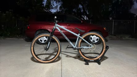 Transition pbj dirt jumper (frame)