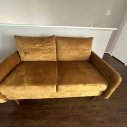 Sofa / Seats