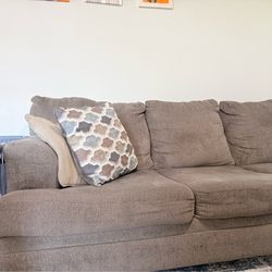 Signature Design by Ashley Dorsten Sectional Sofa Couch with Convertible Chaise Lounge