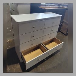 8 Drawer Dresser 