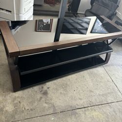 Nice Tv Stand , In Great Shape !L-56inch W- 18 1/2 H-22inch