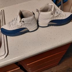 Selling Jordan's 12s 