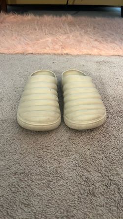 MAN cloud slippers 