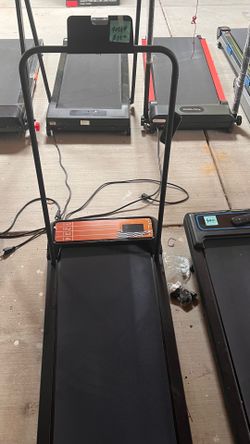 Treadmill with incline and remote