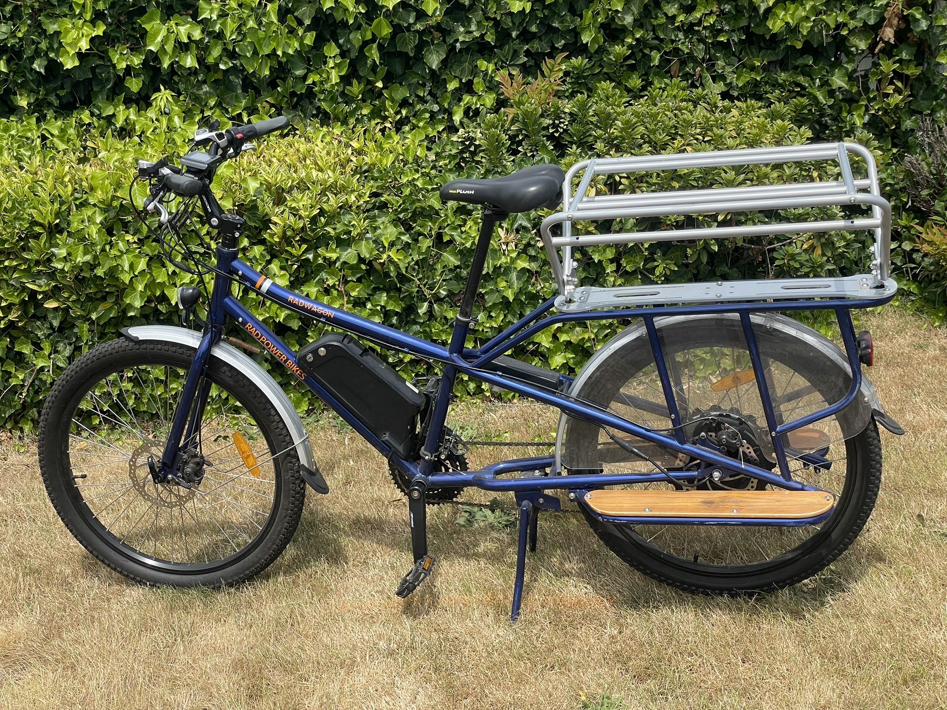 Radwagon Electric Cargo Bike