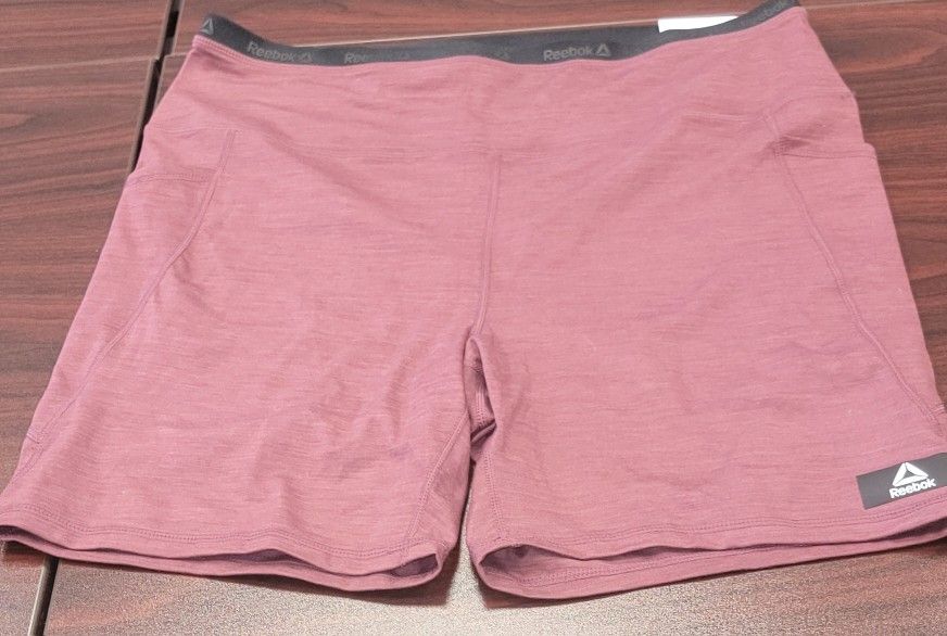 Reebok Athletic Shorts Woman XXL New With Tag