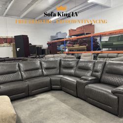 Free Delivery* Like New Gray Leather Sectional Sofa with Recliners! 