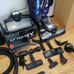 NEW cond KIRBY AVALIR2 BLUE VACUUM WITH COMPLETE ATTACHMENTS  , SHAMPOO SYSTEM  , ZIP BRUSH  , AMAZING POWER SUCTION  , WORKS EXCELLENT  , IN THE BOX 