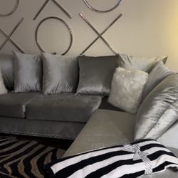 Grey Sectional Couch 