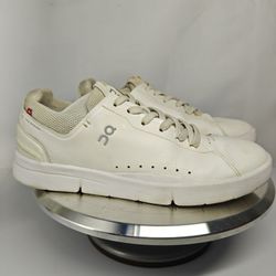 Size 10 ON women's Running The Roger Advantage sneakers
