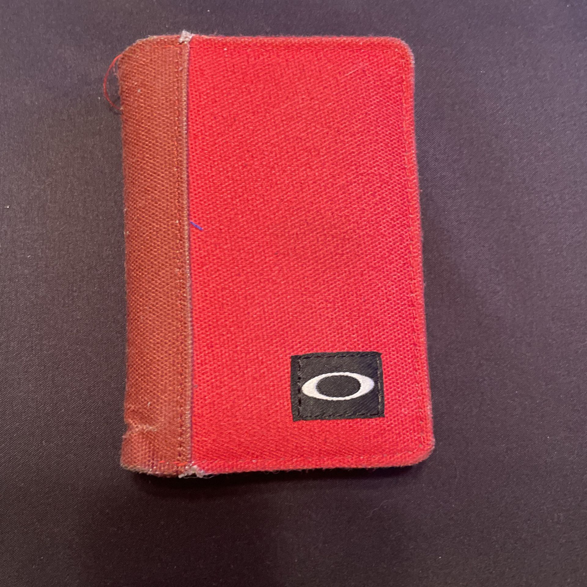 Small Red Oakly Wallet For Men