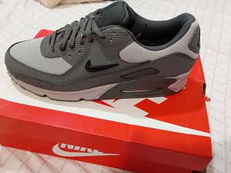 Brand New Air max 90