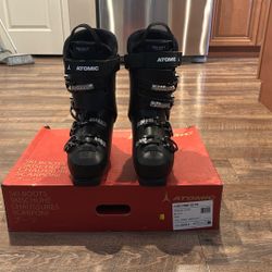 Atomic Ski Boots