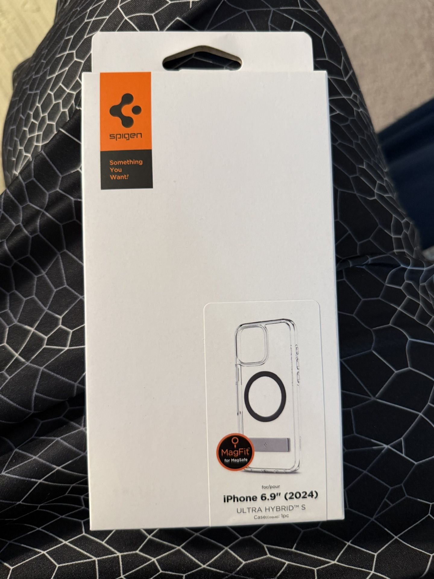 Brand New Apple iPhone 16 Pro Max Spigen Ultra Hybrid S Case With MagSafe (Clear)