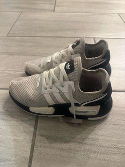 Boys shoes