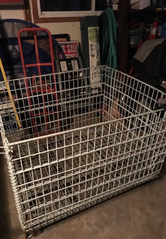 Steel cage / gaylord
