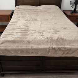 Full size bed frame