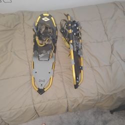 Snowshoes 30 Inch Atlas