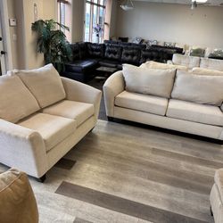 SOFA AND LOVESEAT GOOD CONDITION FREE DELIVERY 🚚 