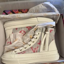 Louis Vuitton Sneakers 