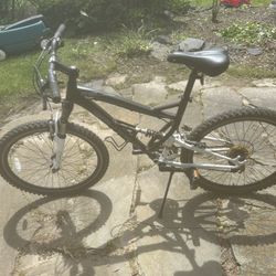 Schwinn Mountain Bike 26