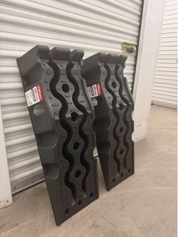 2 Pack vehicle Ramps