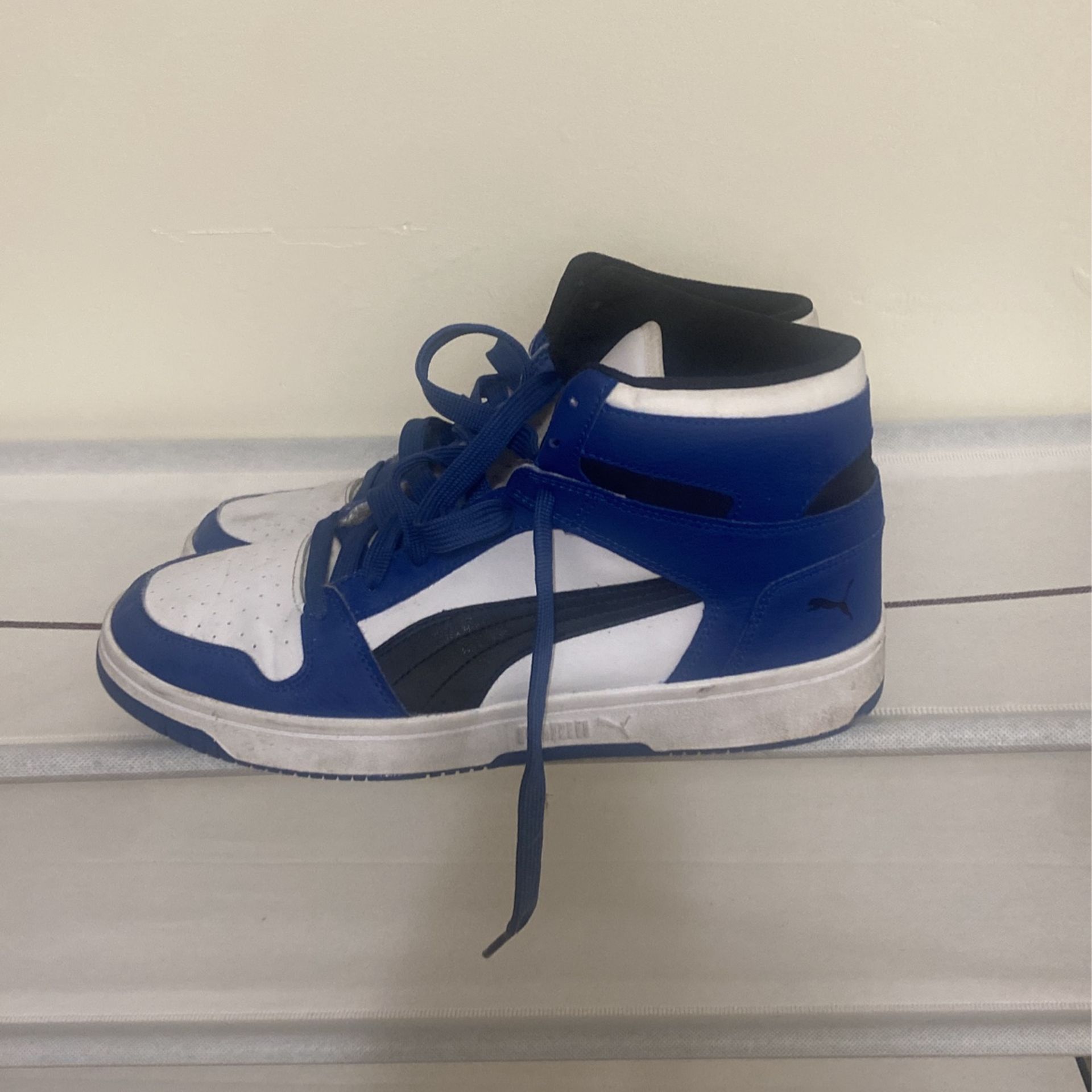 Puma sneakers