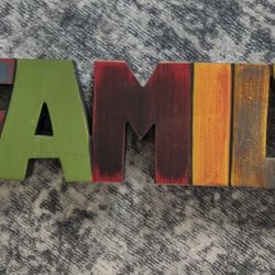 New colorful Wooden FAMILY home Decor Piece 