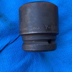 Used   Williams  USA    Impact socket 7-660