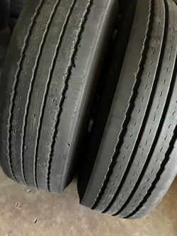 315/80/22.5. $60 pick up Michelin