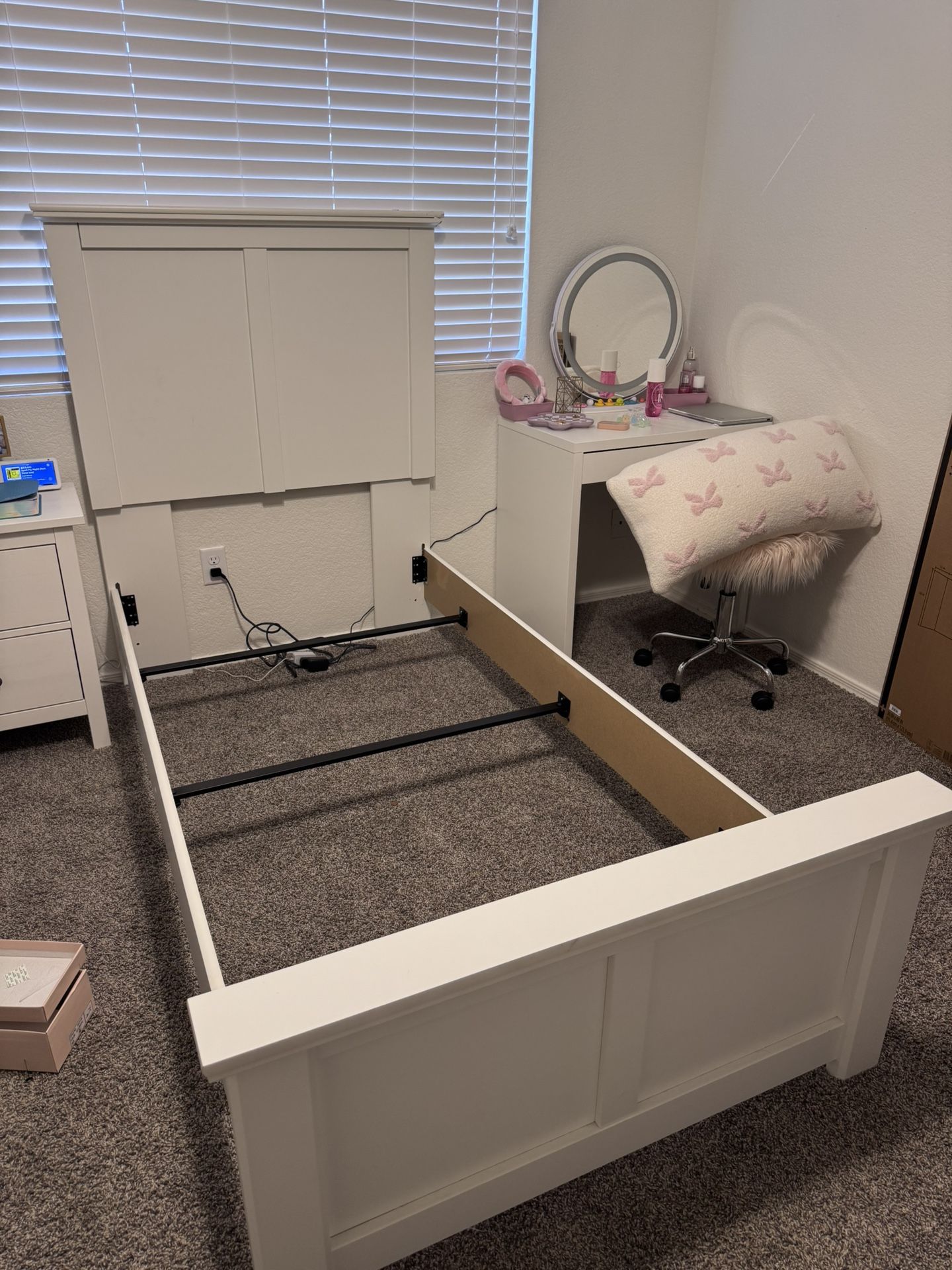 Twin Bed