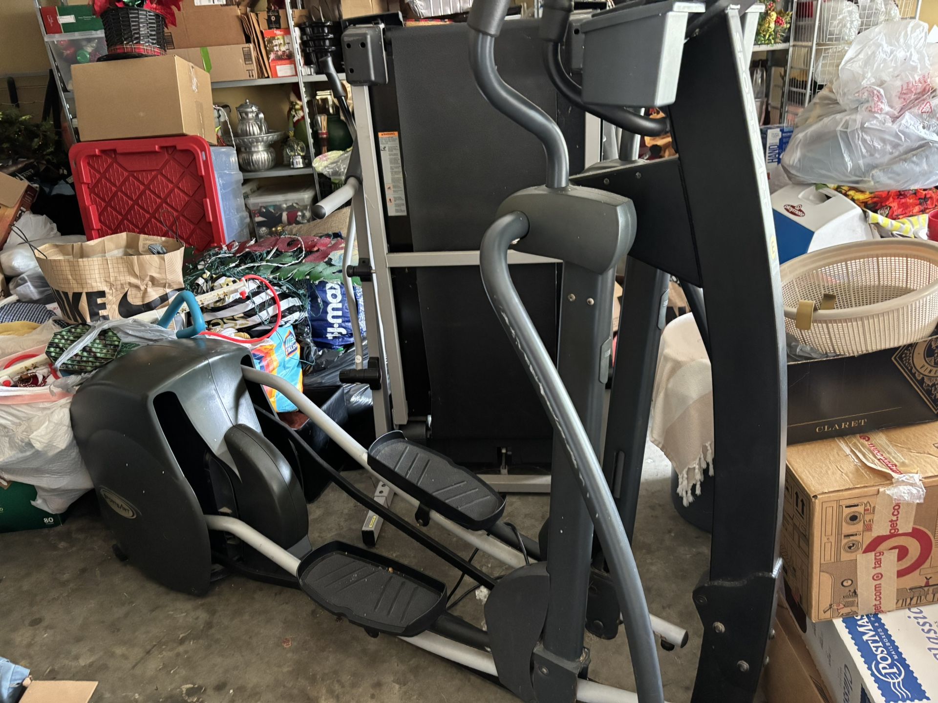 Sports Art E Series Elliptical Machine -barely Used