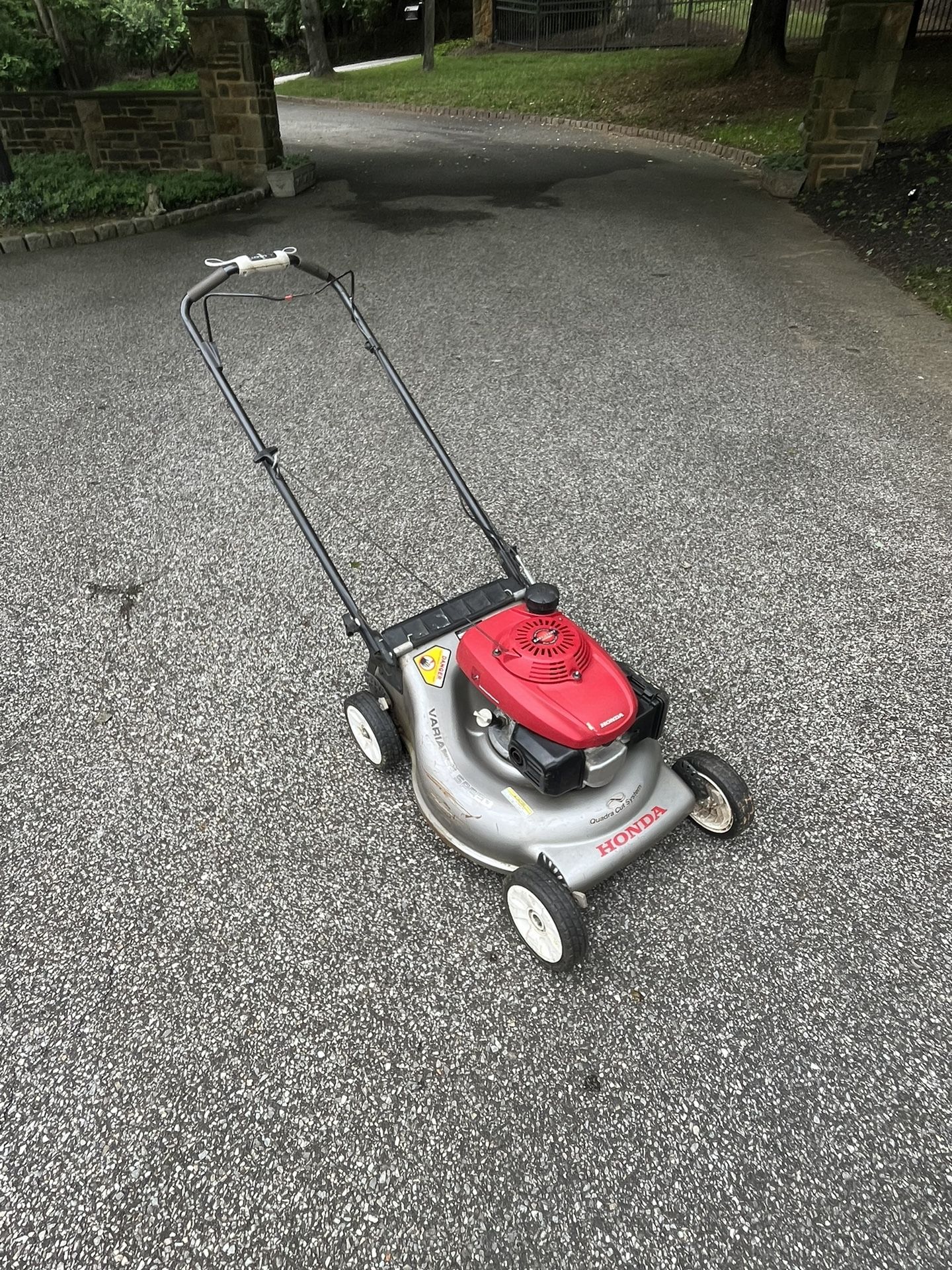 Honda Self-Propel Lawnmower - Excellent Condition Honda Lawn Mower
