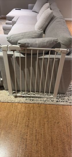 Munchkin Press Fit Baby Gate