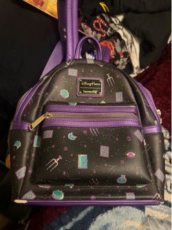 Loungefly Hocus Pocus Glow in The Dark Backpack