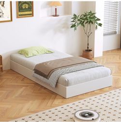 Twin size metal box spring 7” - new in box pick up today