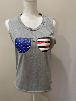 Sleeveless T-shirt 