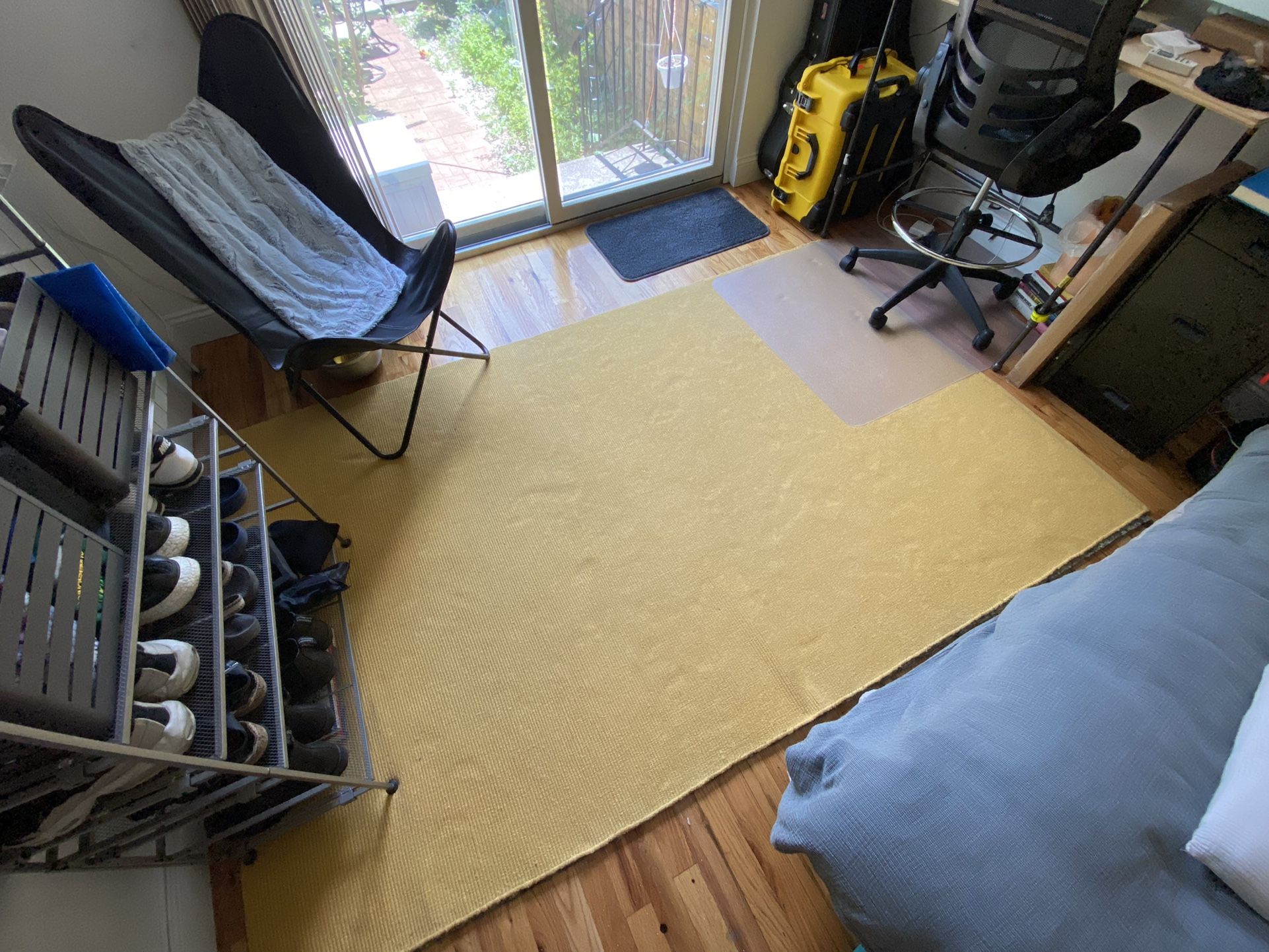 Hook & Loom Washable 5’ X 8’ Rug