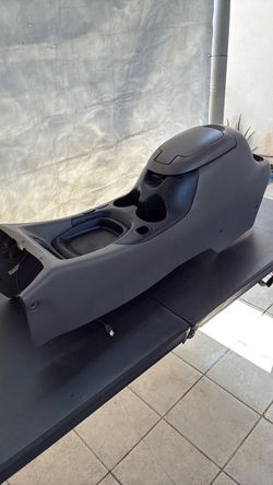 OEM Toyota Tundra 03-06 Center Console Assembly Tan (Sequoia 01-07)