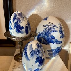 Gorgeous Porcelain Asian Motif Egg Decor