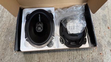 Rockford Fosgate 6x9 car speakers