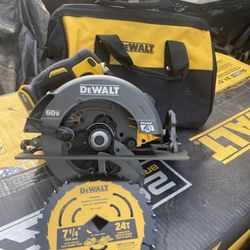 DEWALT FLEXVOLT 60V MAX Cordless Brushless 7-1/4 in. Circular Saw with Brake (Tool Only
