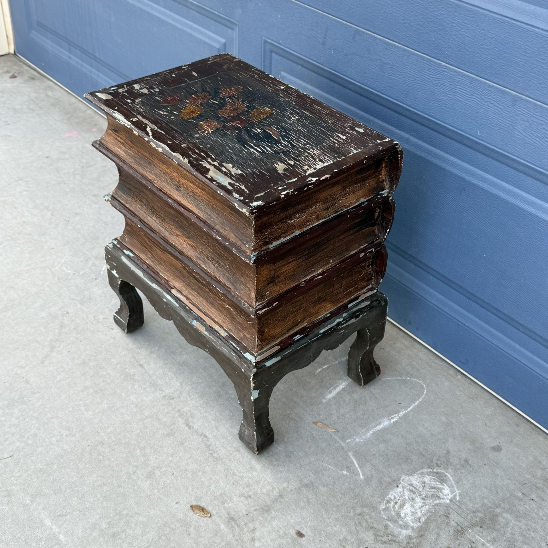 📚 Antique Book Stack Wooden Storage Chest / Accent Table