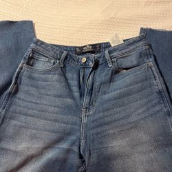 Hollister Blue Jeans ~ Size 5