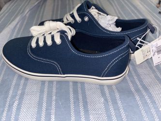 Kids blue navy shoes size 4 youth