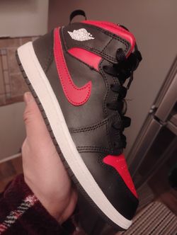 AJ 1 SIZE 2.5 Y 
