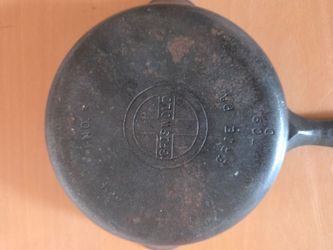 Cast iron pan - small