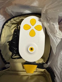 Free Medela pump, cooler, and pumping bags