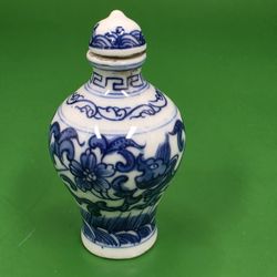 Chinese Blue And White Porcelain Snuff Bottle Signed 