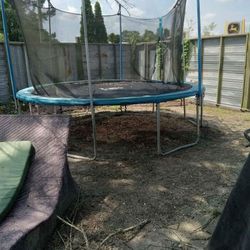 TRAMPOLINE 